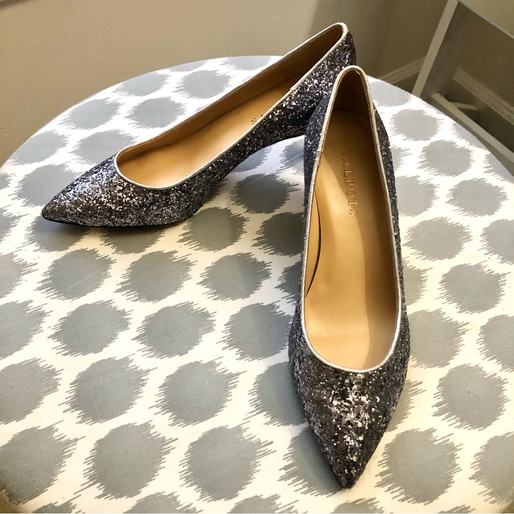 🆕✨ Sz 6.5 Talbots sparkling mid heel pumps